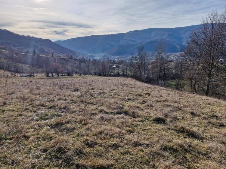 Teren intravilan de vânzare , loc.Rucăr /Argeș - 1