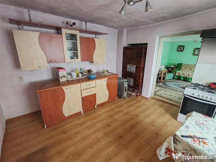 Casă cu 4 camere cu Teren 622 Mp în Central