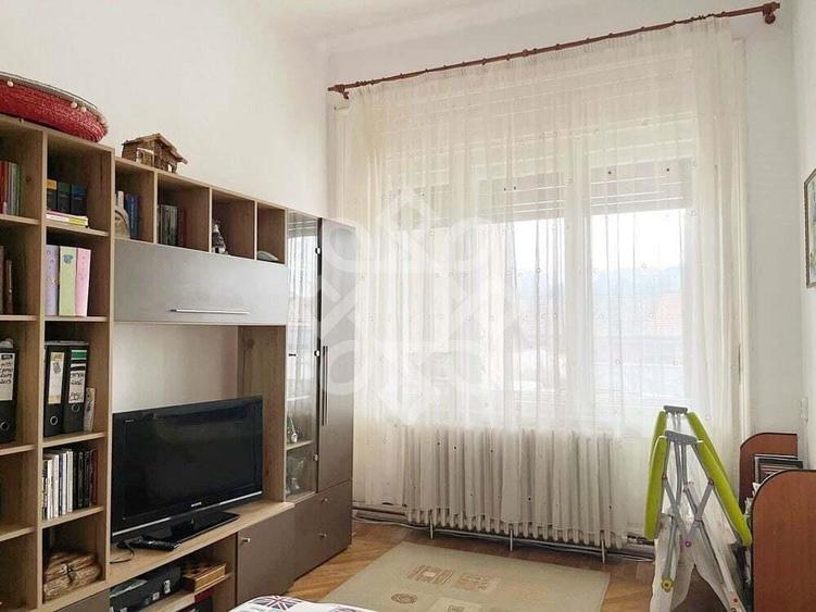 Casa cu 4 camere de vanzare in zona centrala din Oradea - 6