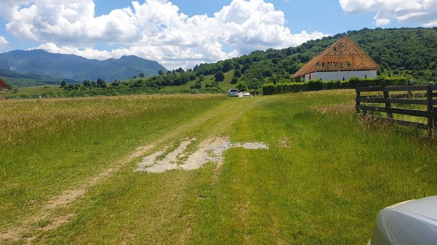 Rasnov -Glejarie 1000 mp front 42m posibilitate duplex sau 2 constructii - 5