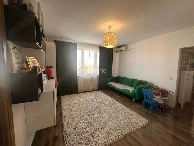 Vanzare apartament 3 camere-zona Andrei Mureseanu Vanzare apartament 3 camere-zona Andrei Mureseanu