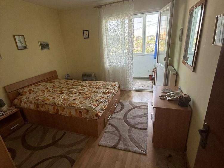 Nicolae Grigorescu 5 minute metrou si parc IOR, Liceul Dante - 1