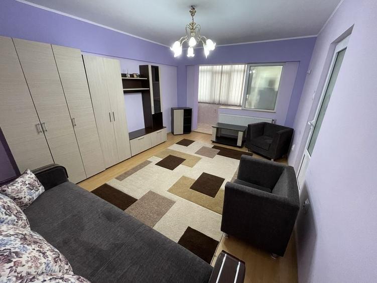 De vânzare garsoniera Zona Radu Negru - 1