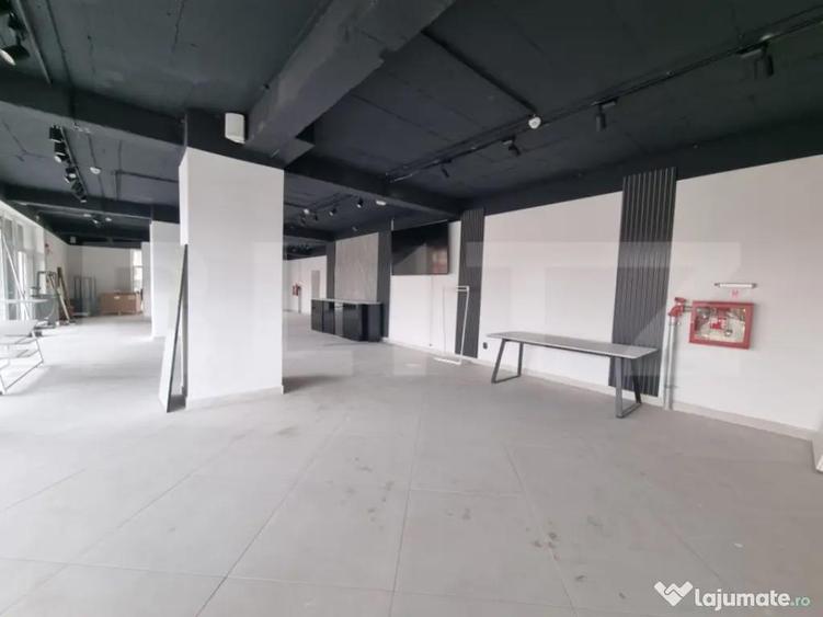 Spatiu comecial pentru showroom, 375 mp, bloc nou, zona Corn - 4