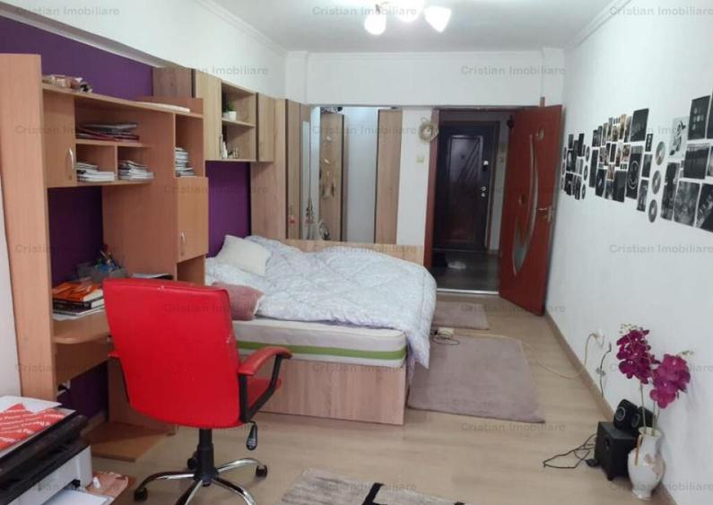 Ultracentral CEC -bd.Independentei 3 cam conf 1 decomandat 9 - 10