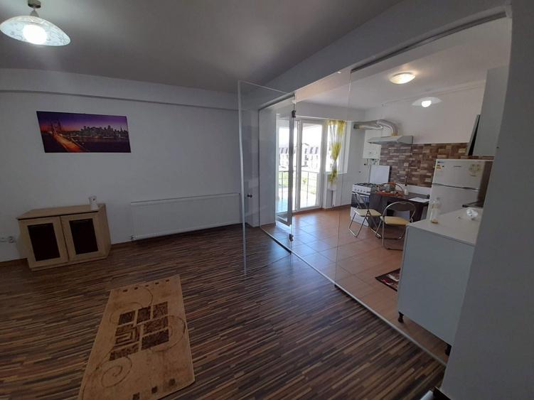 Inchiriez Garsoniera noua , zona Tractorul Mall Coresi - 8