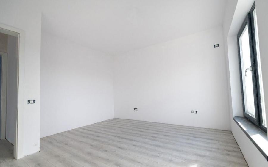 Casa pe parter+pod 3 CAMERE/Com.Berceni,Ilfov/COMISION 0 % - 9