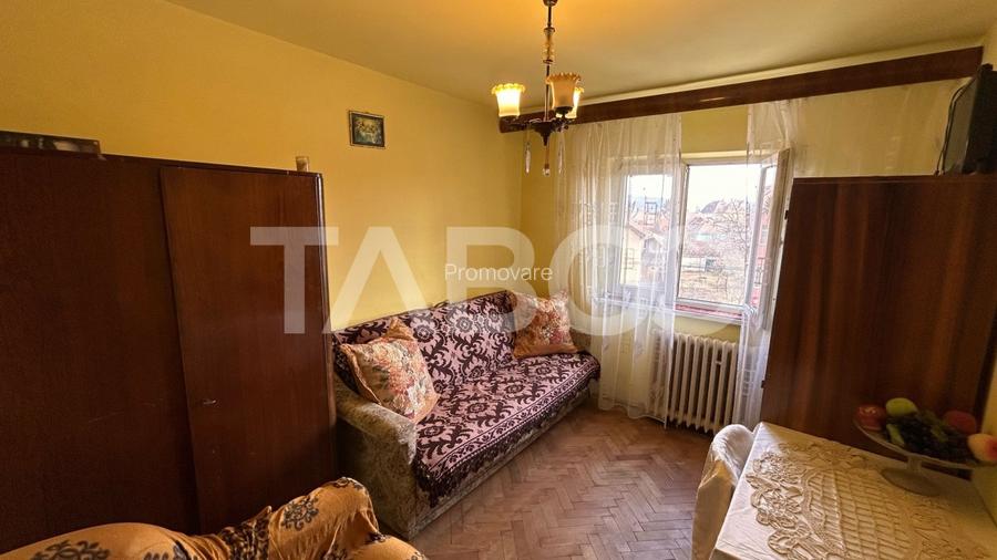 Apartament de inchiriat cu 3 camere decomandat 65 mpu Terezian Sibiu Apartament de inchiriat cu 3 camere decomandat 65 mpu Terezian Sibiu
