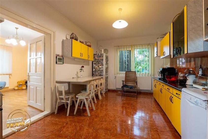 FILM&3D! Doua case cu:piscina,foisor,arbori decorativi,1.700mp teren,Lutoasa,Cov - 37