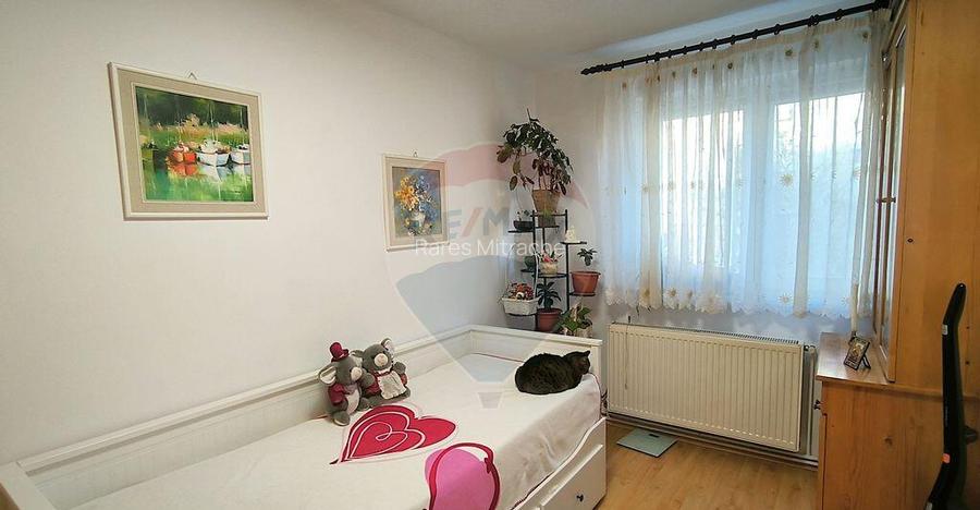 Apartament 3 camere | et 1 | Garaj + Parcare | Gura Camp...