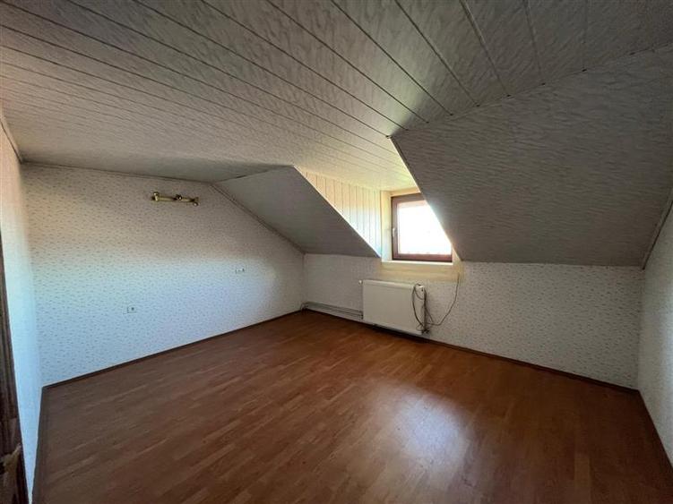 Lugoj,  Vila P+2E+M ,  656 Mp., Construiti, Posibilitate De Investitie, Zona 0 - 29