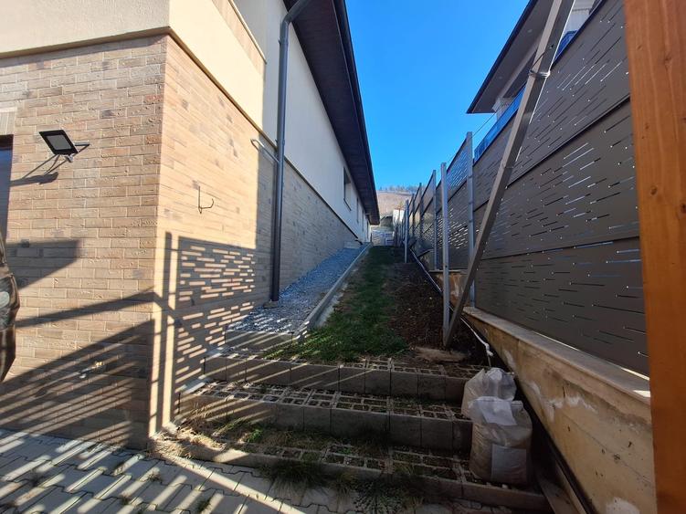 Casa de vanzare Apahida,teren 798mp,suprafata utila 170 mp,pret 280 000 euro. - 25