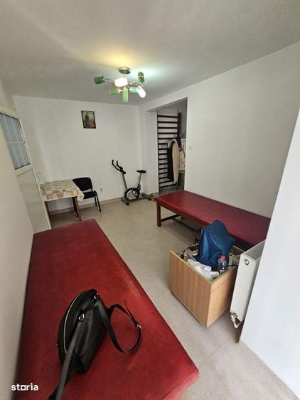 Spatiu comercial- cabinet medical parter zona 1 mai - 1
