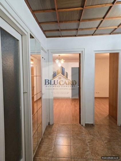 Apartament cu 3 camere semidecomandat în P-ța Gorjului