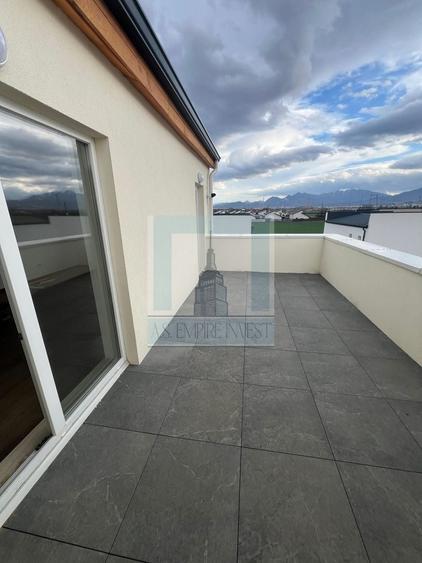 Apartament cu 3 camere decomandat în Sânpetru