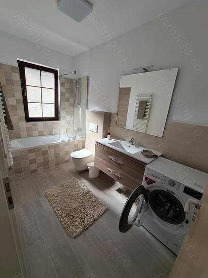 Duplex cu 5 camere cu Canalizare în Aradului