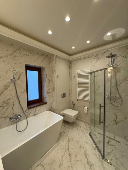 Apartament cu 3 camere decomandat în Capitale