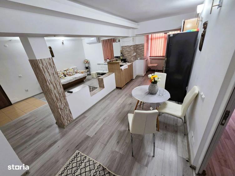 Apartament cu 4 camere decomandat în E3
