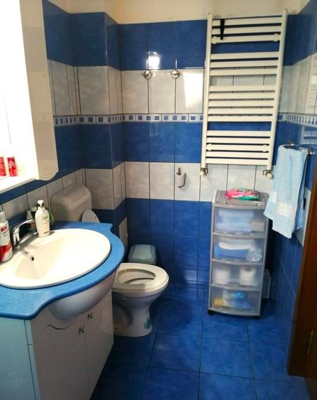 Casă individuală cu 4 camere cu Canalizare în Km 4-5