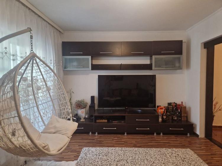 Apartament cu 3 camere decomandat în Ultracentral