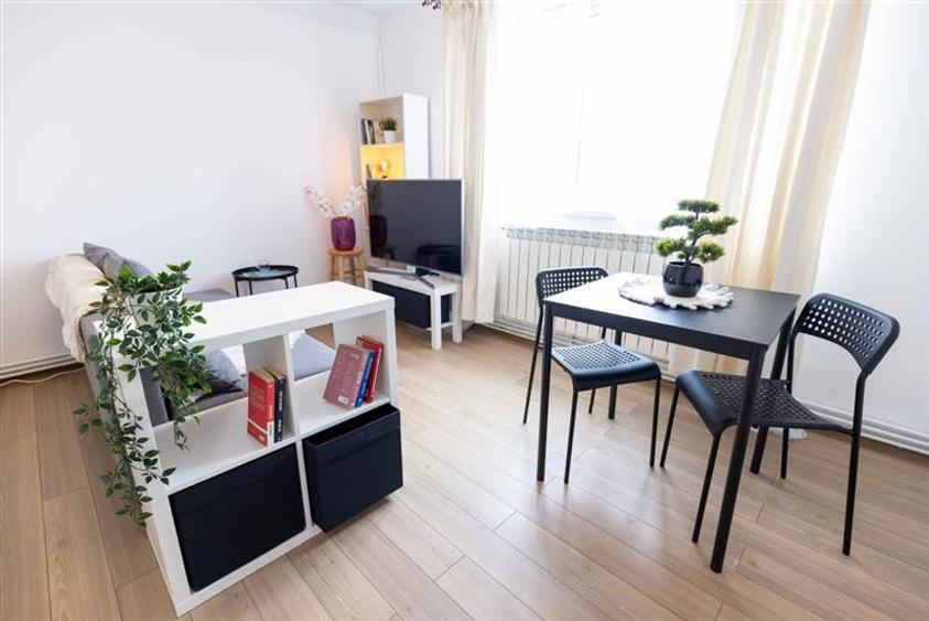 Apartament cu 2 camere semidecomandat, mobilat în Mănăștur