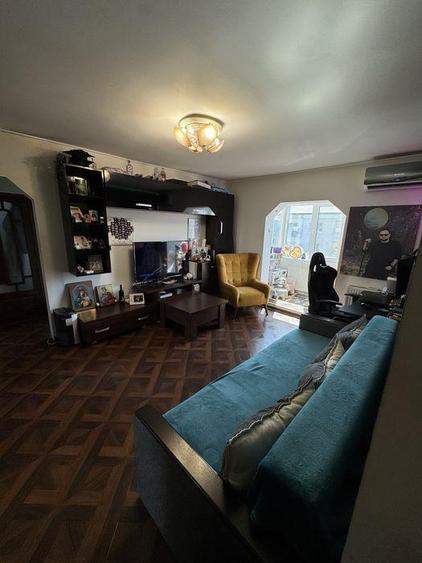 Apartament cu 2 camere semidecomandat, mobilat în Zimbru
