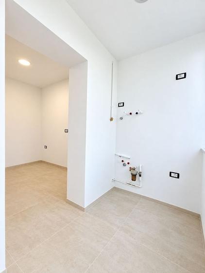 Apartament cu 3 camere decomandat în Lipovei