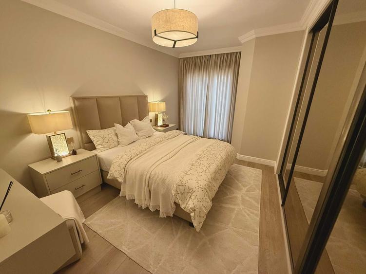 Apartament cu 2 camere semidecomandat în Bună Ziua