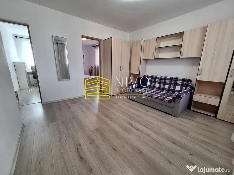 Apartament cu 3 camere semidecomandat în Ady