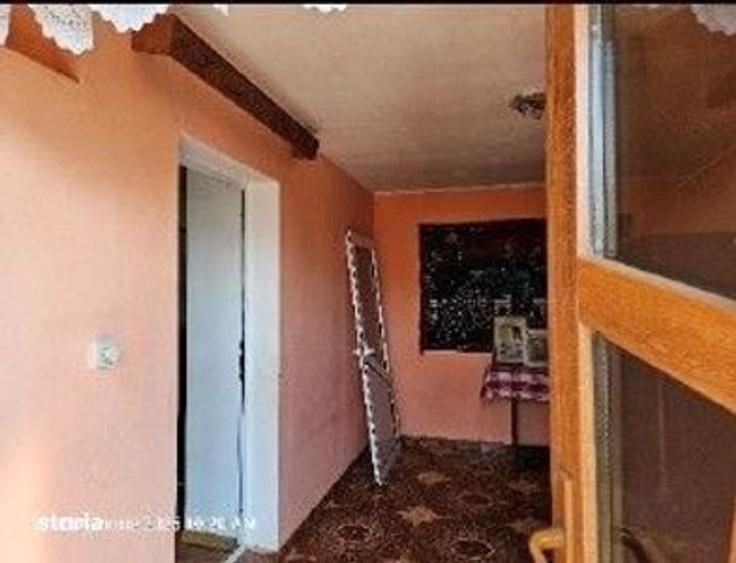 Casă cu 4 camere în Lunca Banului