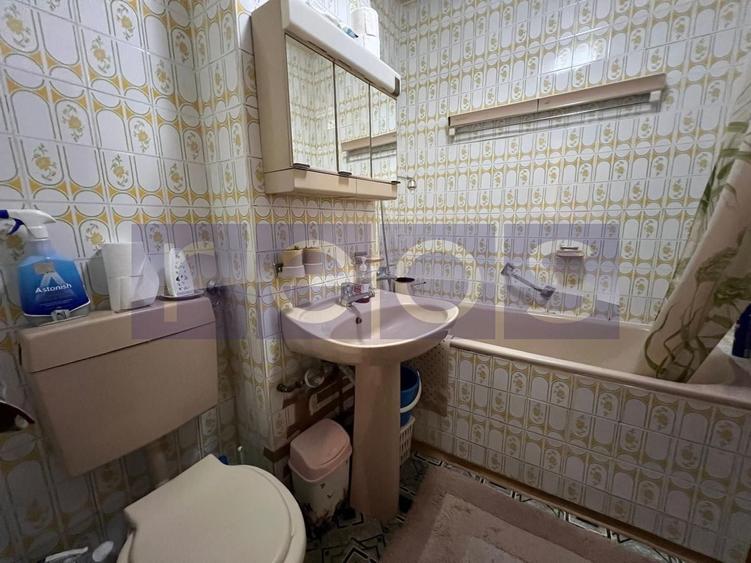 Apartament cu 3 camere decomandat în Tineretului