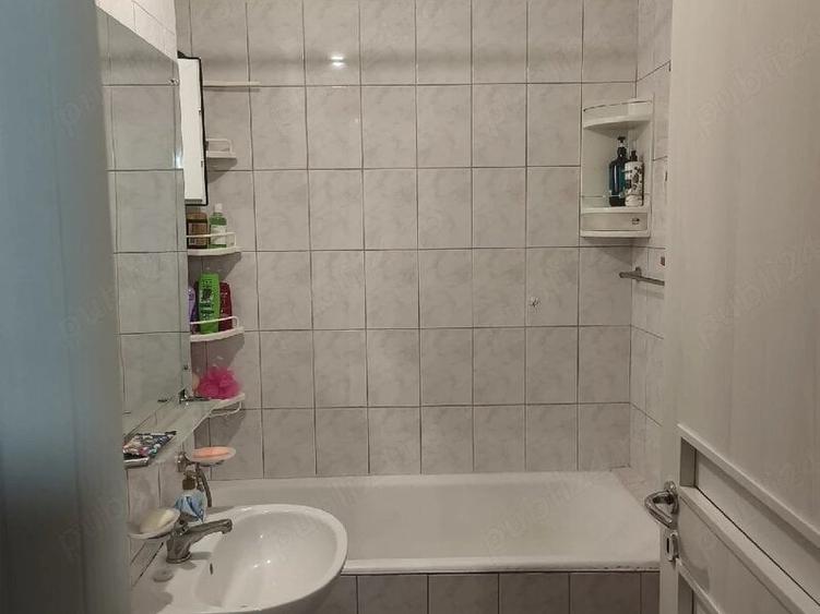 Apartament cu 3 camere decomandat în Pantelimon