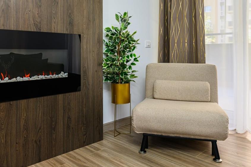 Apartament cu 3 camere decomandat în Central
