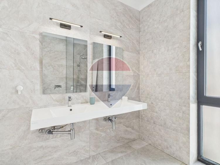 Casă individuală cu 5 camere cu Piscina în Iancu Nicolae