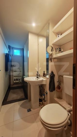 Apartament cu 3 camere semidecomandat, mobilat în Cantemir