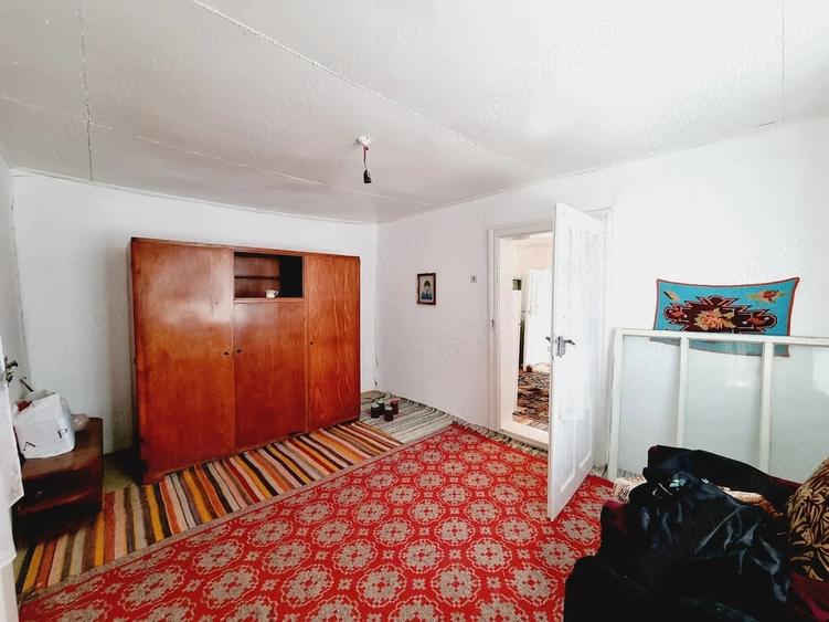 Casă cu 3 camere cu Teren 2068 Mp în Fundeni
