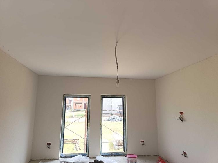 Casă cu 3 camere în Fântânele