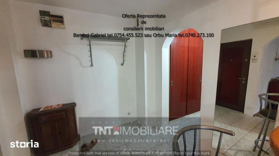 Apartament 3 camere decomandate Central Podu de Fier - 9