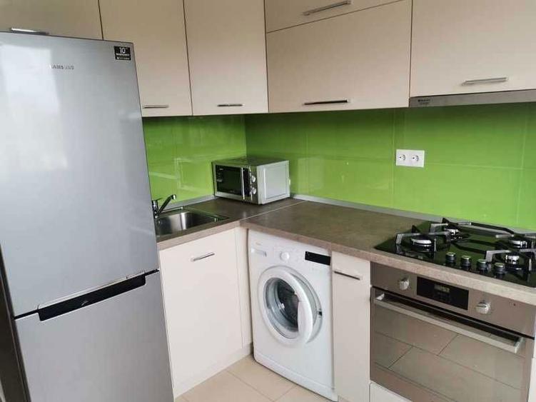 Militari, Pacii, garsoniera - 1