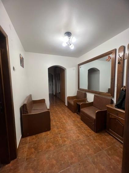 Vand apartament 3 camere - 72mp - 2