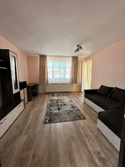 Locuin?a spa?ioasa, situata intr-o zona buna,cu camere luminoase ?i separate,complet mobilata.