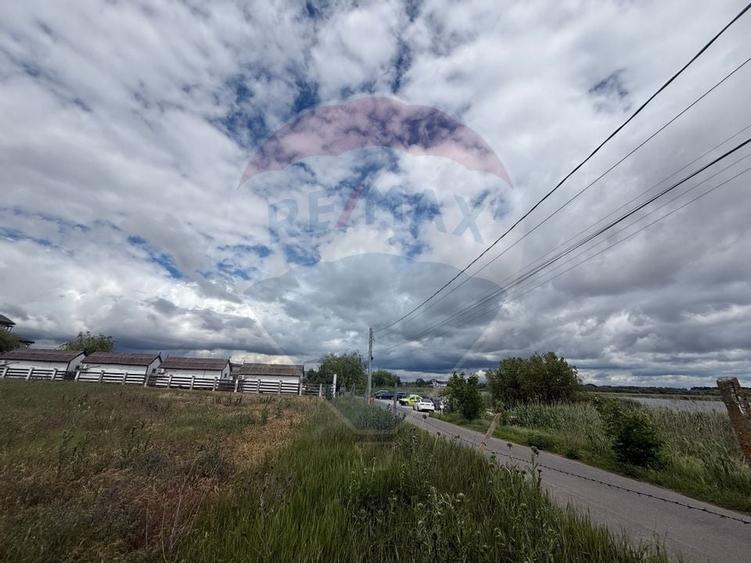 Teren intravilan de vanzare Pensiune Murighiol  Delta Dunarii Tulcea - 6