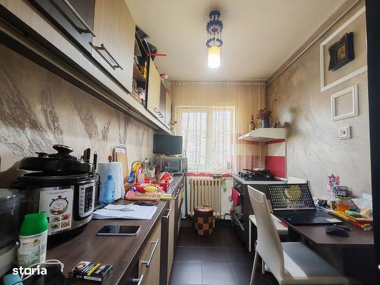 Apartament 2 camere Negru Voda, etaj 3, renovat, mobilat - 1