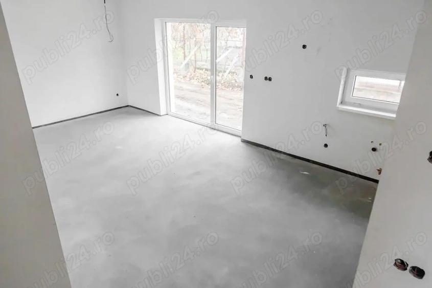 Zona str. M. Eminescu complex nou, case tip insiruite, P+M - 5