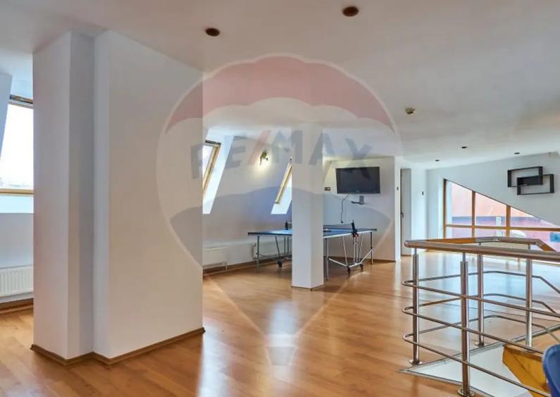 Vila/ Casa de vacanta Predeal/ piscina interioara ! - 4