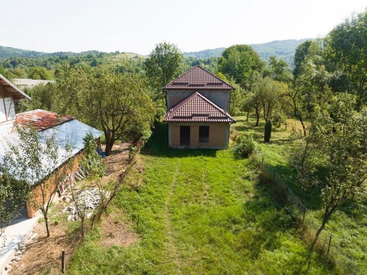 Casă la roșu 192 mp de vânzare – Runcu, Dâmbovița  - 4