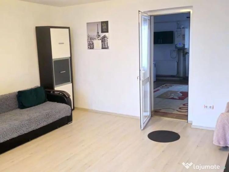 Apartament cu 2 camere la casa, 70 mp - zona centrala - 2