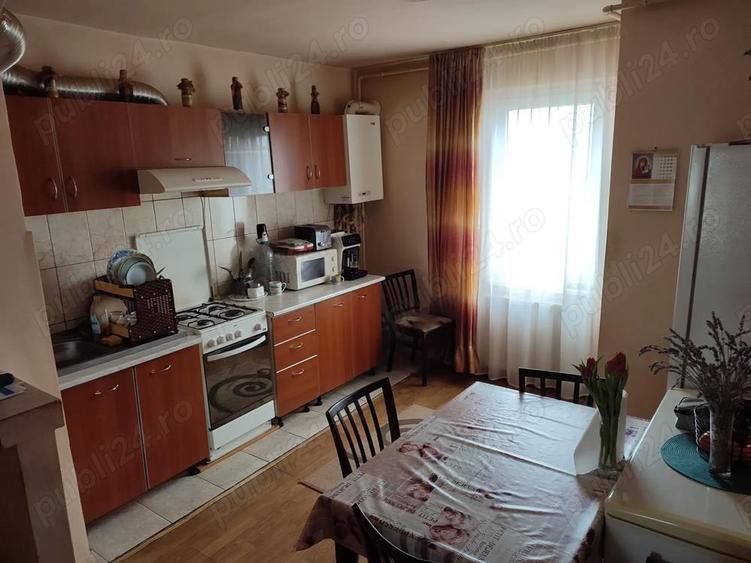 Apartament de vanzare cu 2 camere in cart Garii - 3