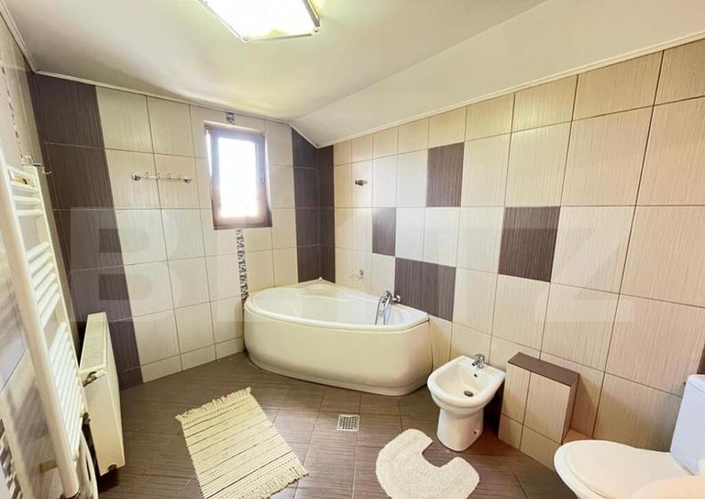 Spatiu comercial/Casa de vanzare, 260 mp, zona Zamca - 3