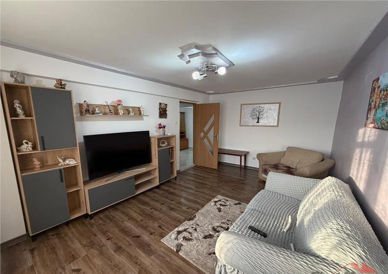 Apartament 3 camere , zona Inspectorat Scolar, etaj 4 cu ac - 2